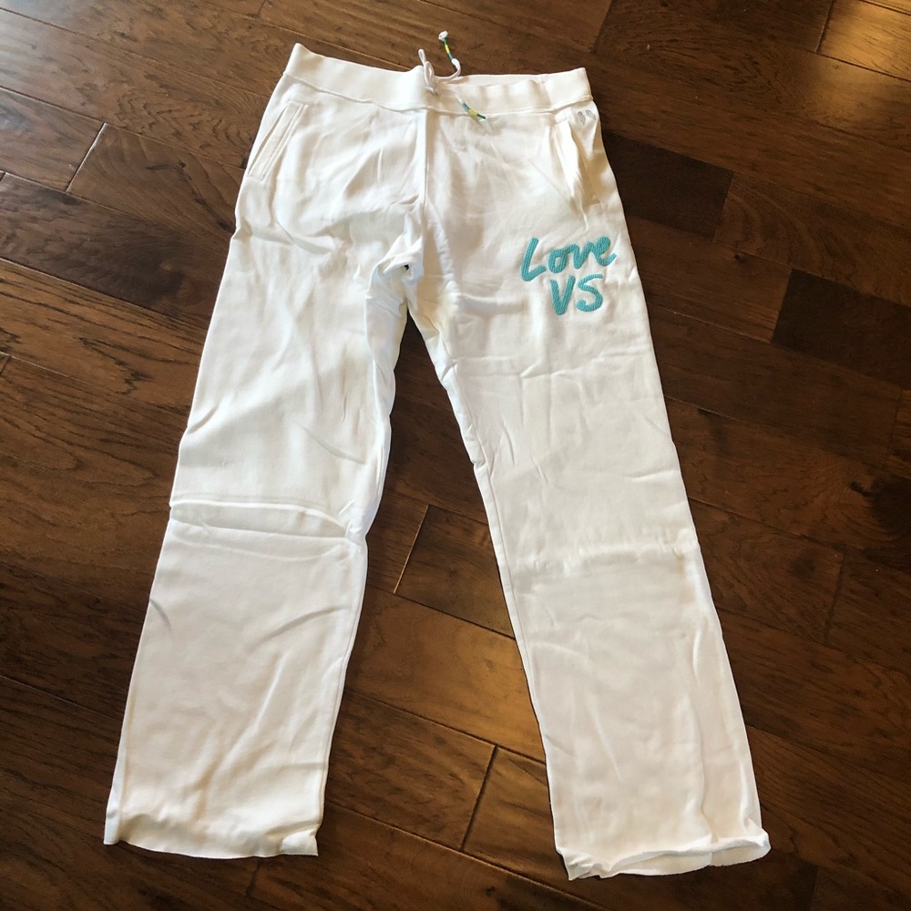 L.L VS white lounge pants